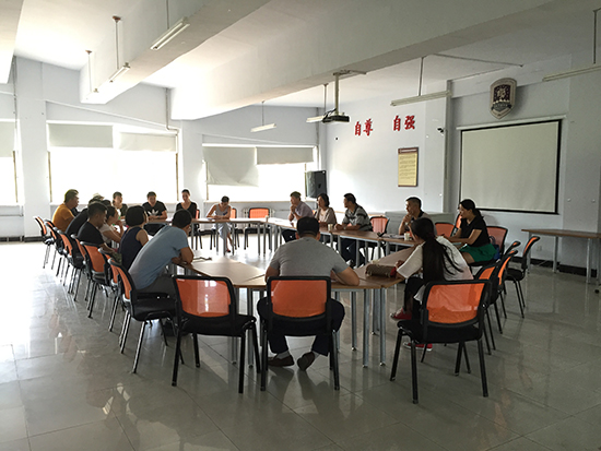 学工部组织召开新生辅导员集训.JPG